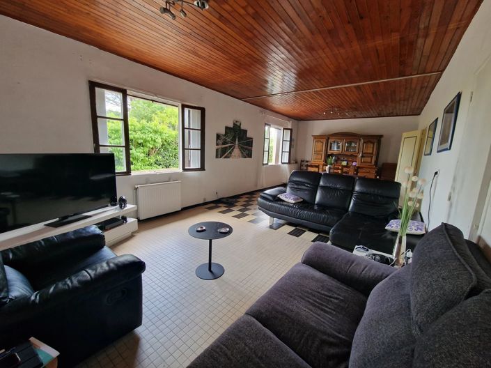 Image No.5-4 Bed House for sale