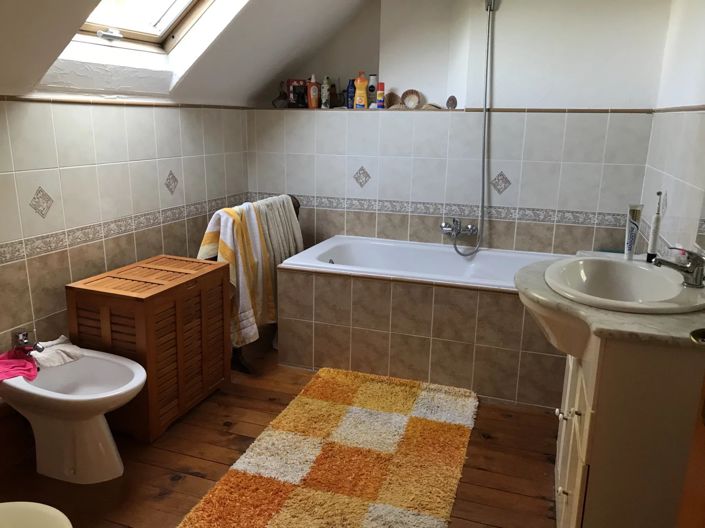 Image No.10-2 Bed House for sale