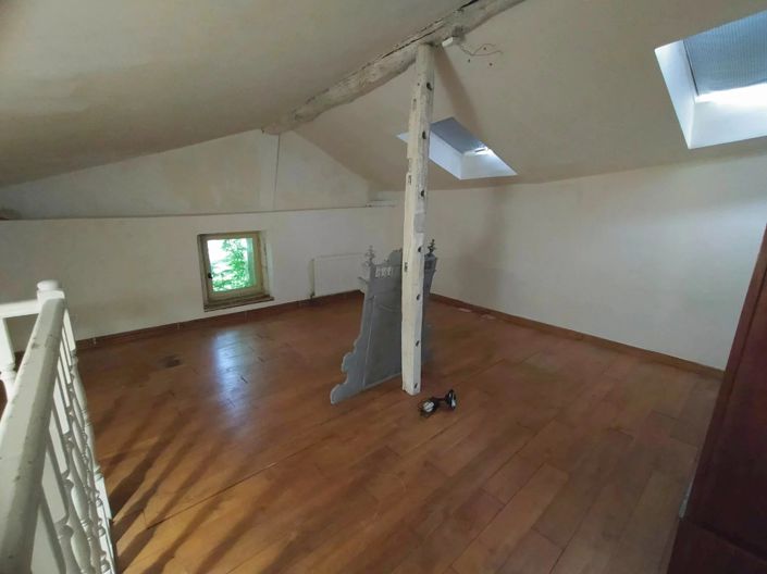 Image No.11-3 Bed House for sale