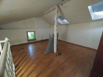 b8d21e7fdab8122d1be5a67652034c914fef5ce8b5192