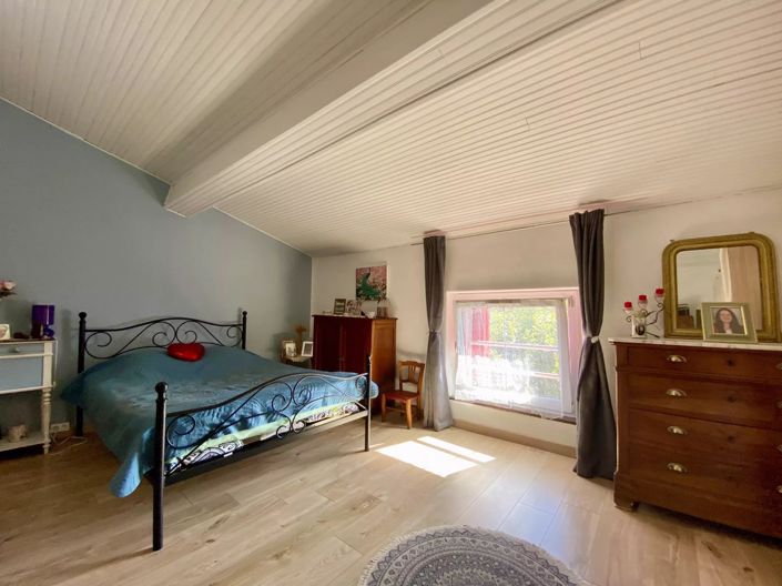 Image No.6-2 Bed House for sale