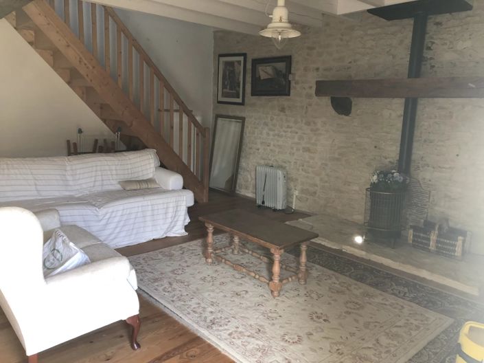 Image No.7-6 Bed House for sale