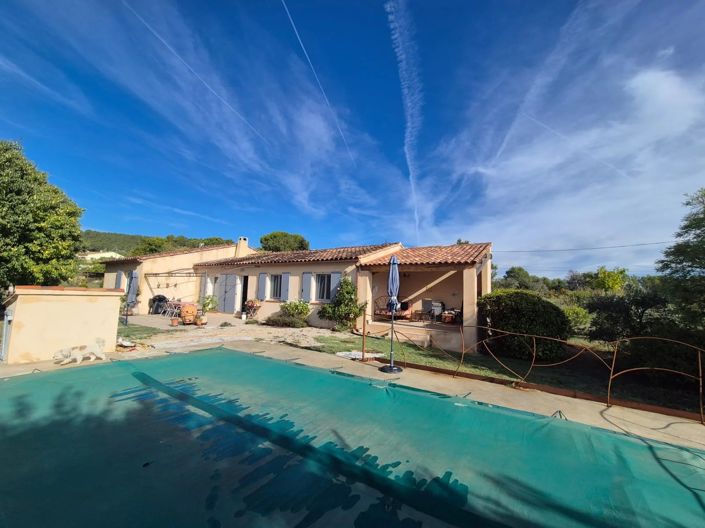 Image No.1-4 Bed House for sale