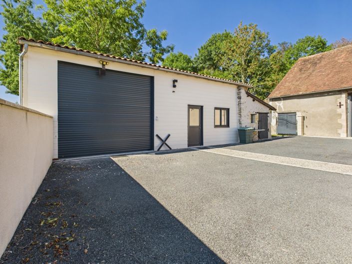 Image No.14-3 Bed House for sale