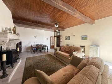 2d05ac5d84df66e2646632ddc638fe3e053f8232ec192