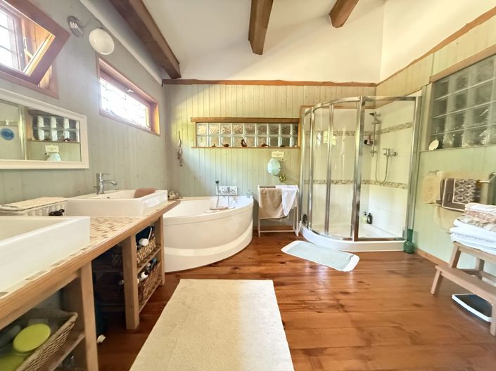 Image No.9-3 Bed House for sale