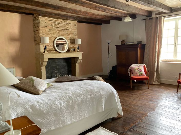 Image No.11-3 Bed Village House for sale