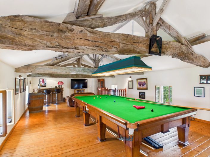 Image No.3-8 Bed House for sale