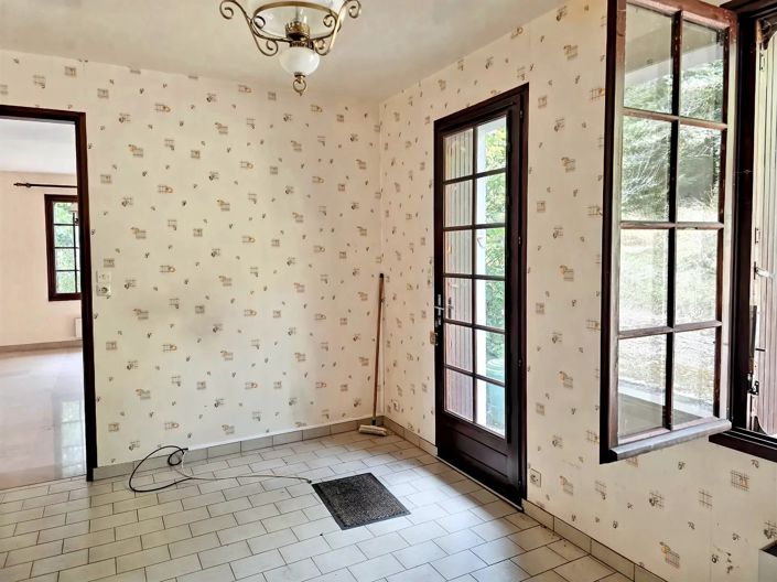 Image No.9-5 Bed House for sale