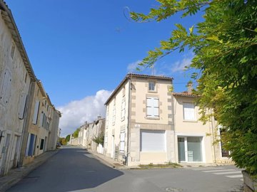 e1b9d88889b14512c4e9b53287c10500c5d44c164c192