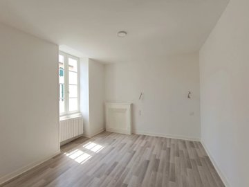 b499edf8428329f26b29e6e4516eb3da507256634b192