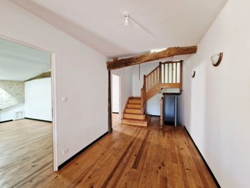 ef80b5c1667ba833c2b162de4a103571c2250b0919393