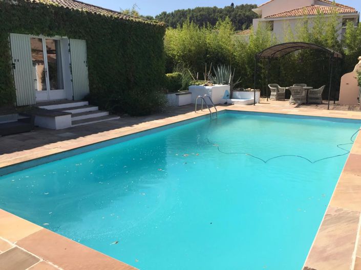 Image No.3-4 Bed House for sale