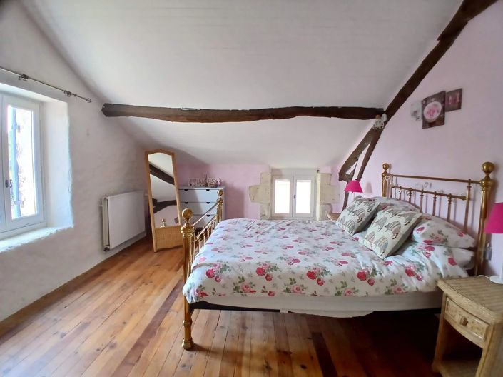 Image No.12-7 Bed House for sale