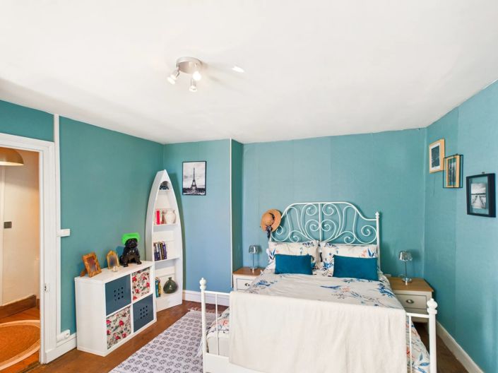 Image No.10-3 Bed Village House for sale