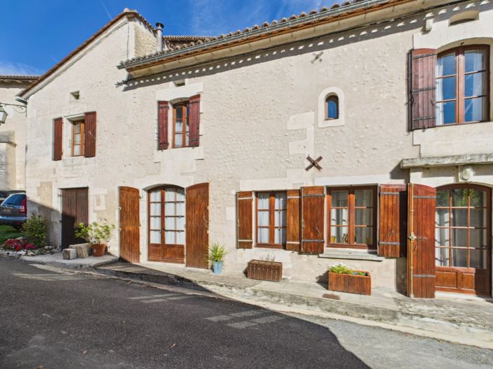 Image No.2-3 Bed Village House for sale