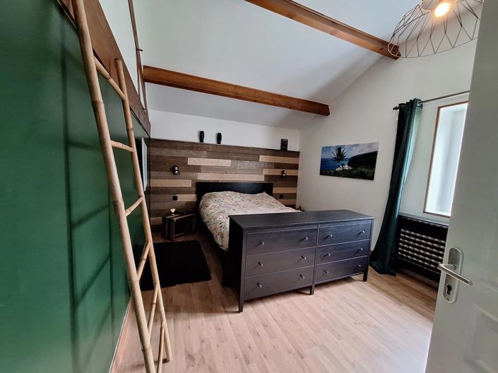 Image No.8-2 Bed House for sale