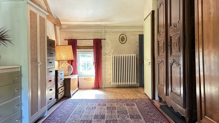 Image No.12-5 Bed House for sale