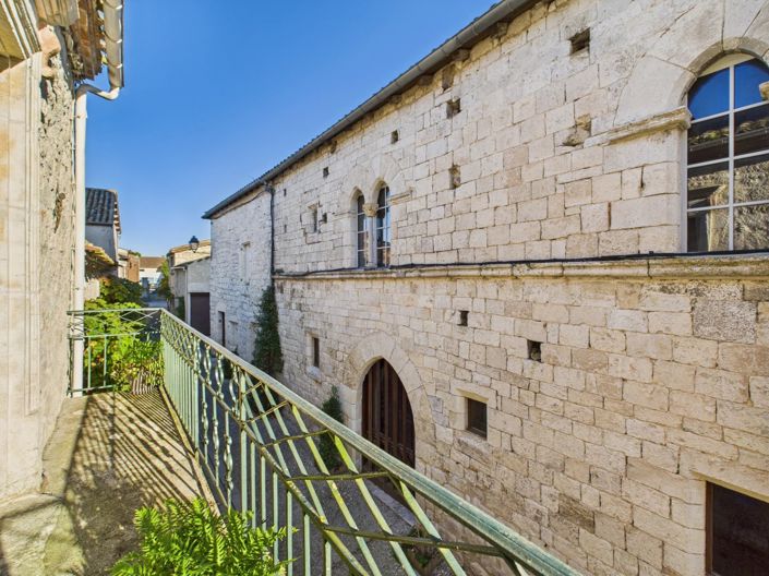 Image No.2-3 Bed Village House for sale