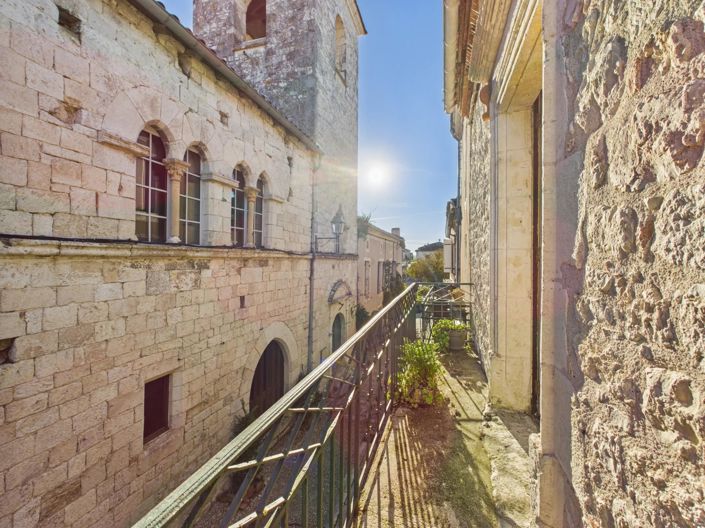 Image No.5-3 Bed Village House for sale