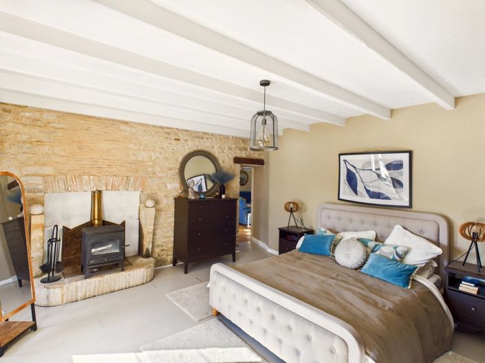 Image No.4-6 Bed House for sale