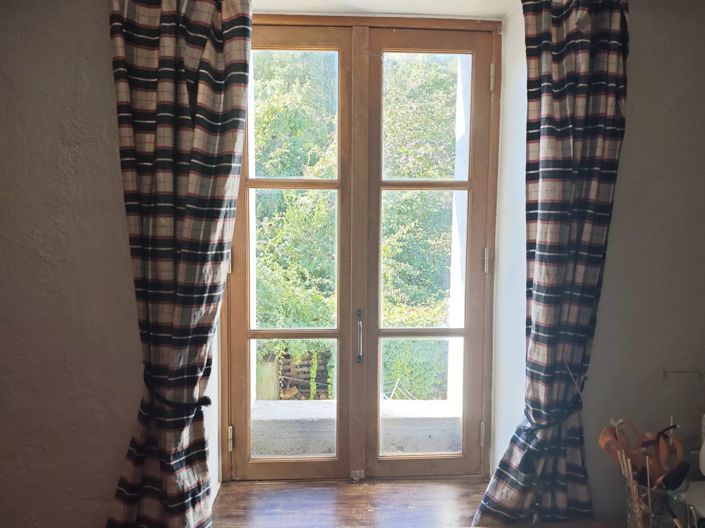 Image No.10-3 Bed House for sale