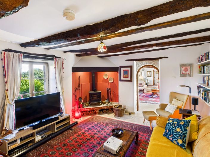 Image No.7-5 Bed House for sale