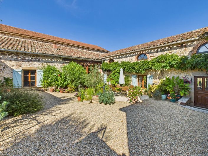 Image No.9-5 Bed House for sale