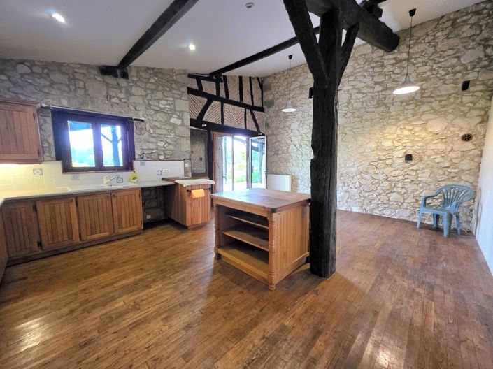 Image No.4-4 Bed House for sale