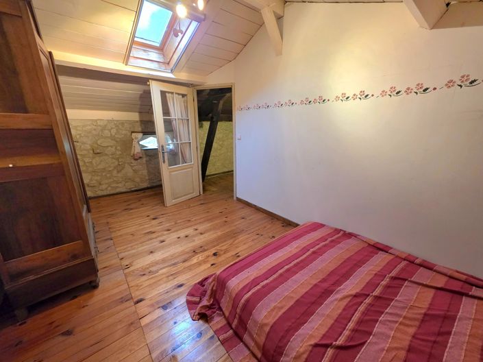 Image No.9-4 Bed House for sale