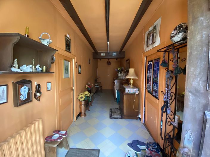 Image No.5-2 Bed House for sale