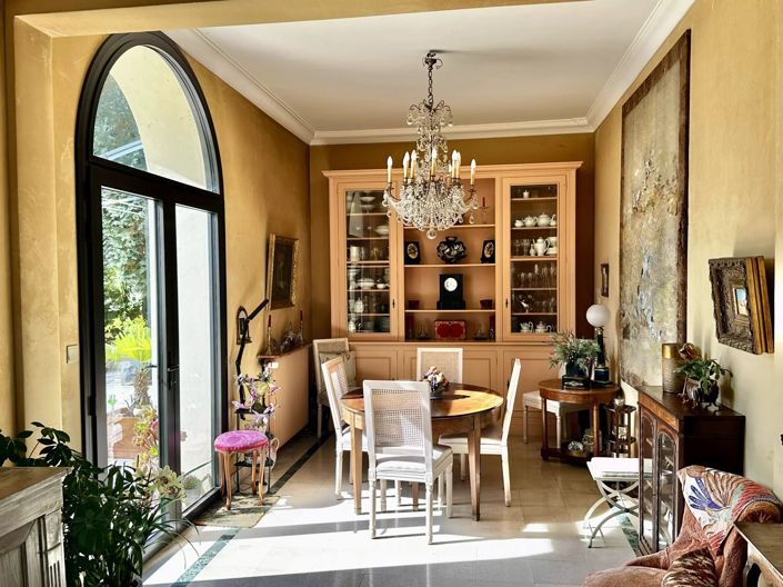 Image No.13-8 Bed House for sale