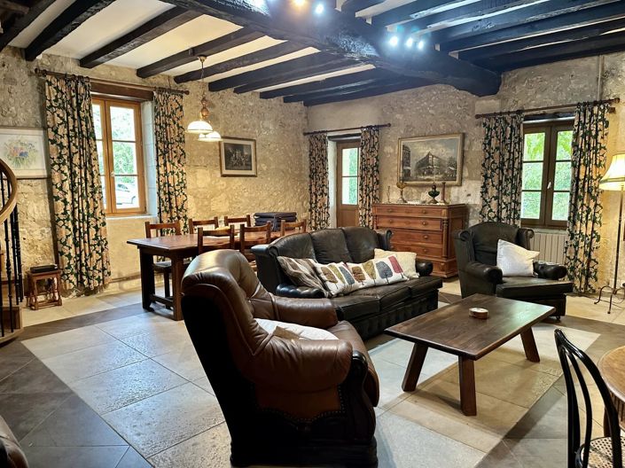 Image No.5-7 Bed House for sale