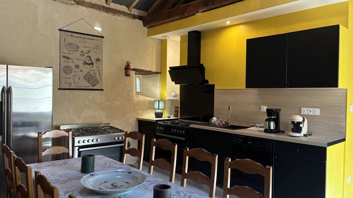 Image No.6-7 Bed House for sale