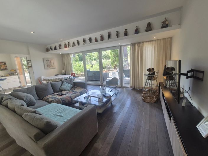 Image No.14-5 Bed House for sale