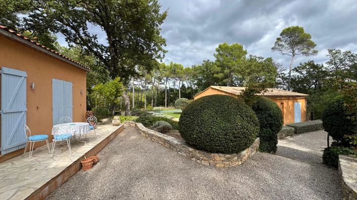 Image No.2-5 Bed House for sale