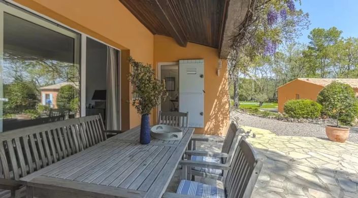 Image No.9-5 Bed House for sale