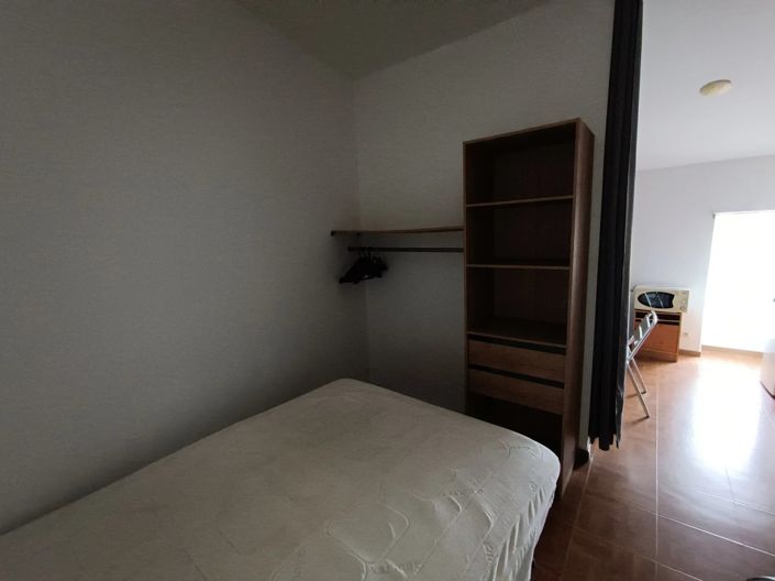 Image No.10-2 Bed Property for sale