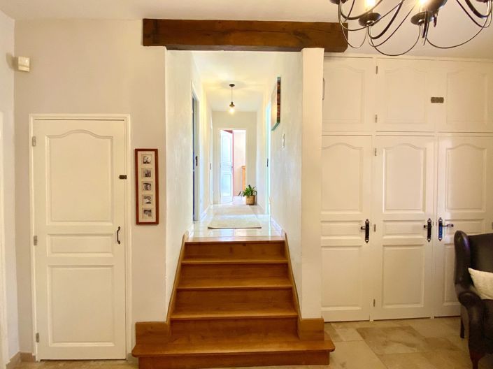 Image No.12-4 Bed House for sale