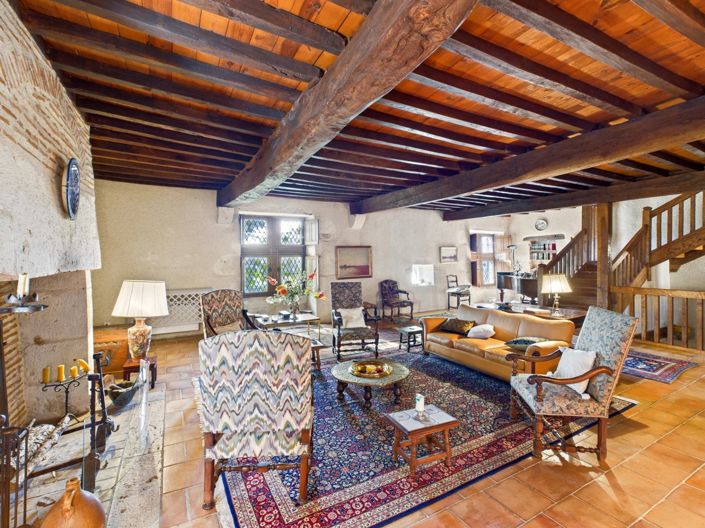 Image No.4-8 Bed House for sale