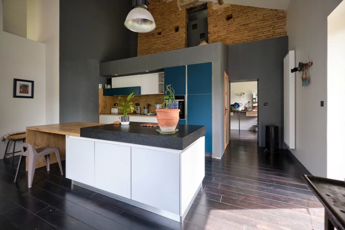 Image No.6-4 Bed House for sale