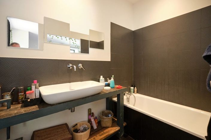 Image No.8-4 Bed House for sale