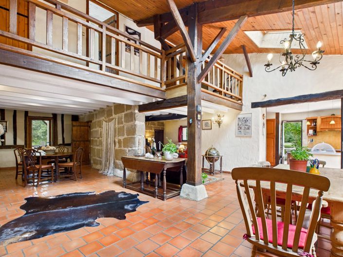 Image No.11-5 Bed House for sale