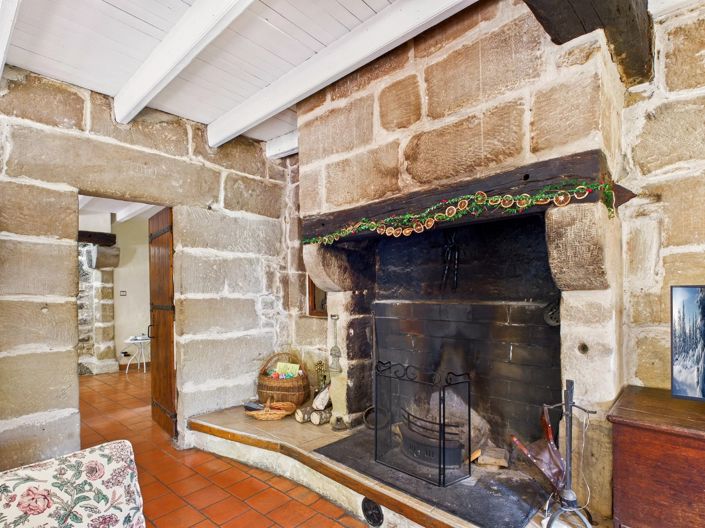 Image No.7-5 Bed House for sale