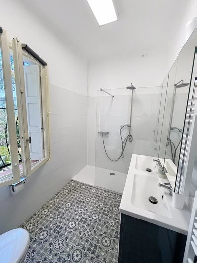 Image No.11-5 Bed House for sale