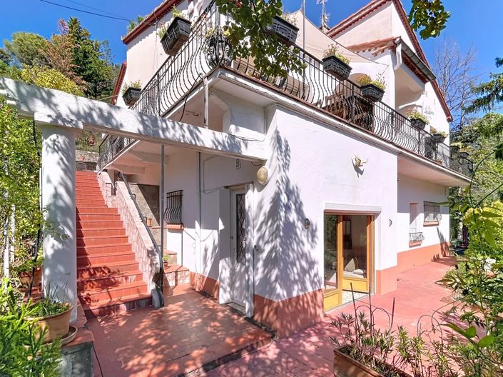 Image No.13-5 Bed House for sale