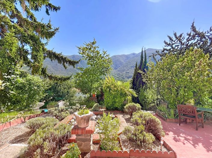 Image No.2-5 Bed House for sale