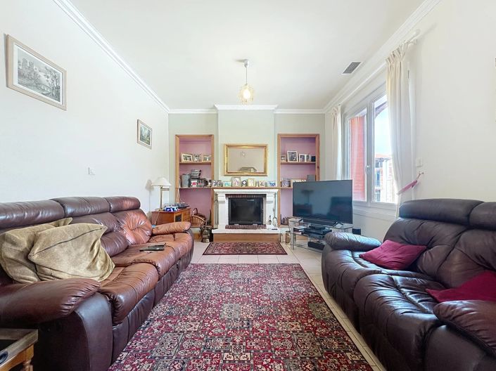 Image No.4-3 Bed Village House for sale