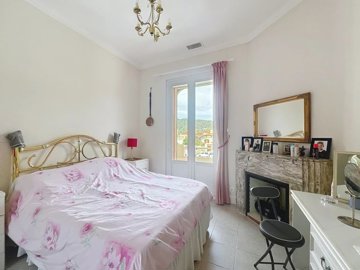 e8b1b60769af216b8aa3f3fa324a907ded7f13851e192