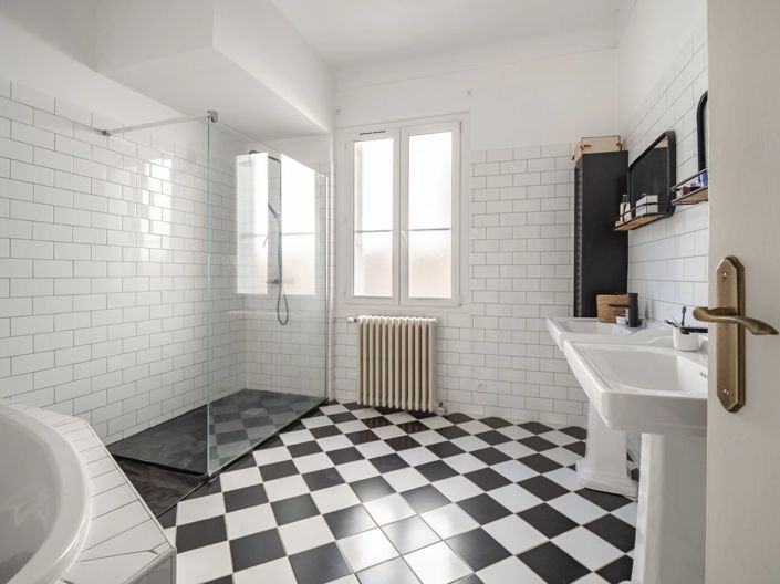 Image No.11-3 Bed House for sale